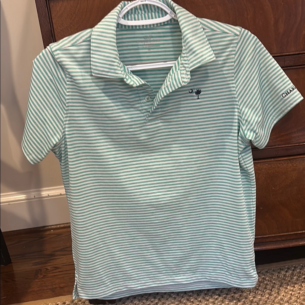 Boys Vinyard Vines Sankatay golf shirt size Medium 12/14 Performance material.